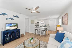 1100 Highlands Dr, Naples, FL 34103 - Photo 2