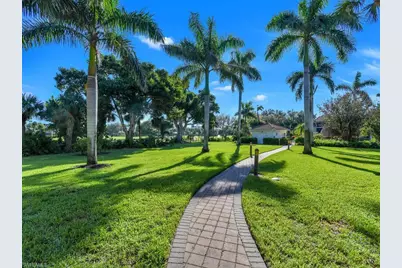 5930 Via Lugano #305, Naples, FL 34108 - Photo 8