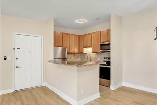 17426 Birchwood Ln, Fort Myers, FL 33908 - Photo 6