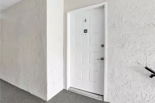 17426 Birchwood Ln, Fort Myers, FL 33908 - Photo 4