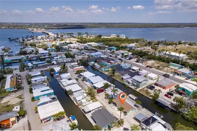 2647 Pine St, Matlacha, FL 33993 - Photo 26