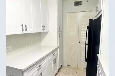 8940 Colonnades Ct E #725, Bonita Springs, FL 34135 - Photo 12