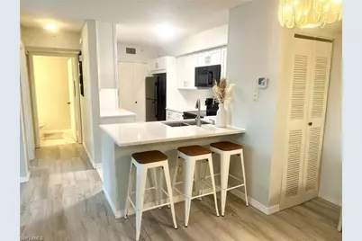 8940 Colonnades Ct E #725, Bonita Springs, FL 34135 - Photo 10