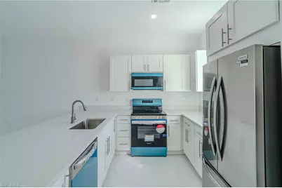 179 Pennfield St, Lehigh Acres, FL 33974 - Photo 4