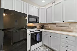 462 Tallwood St, Marco Island, FL 34145 - Photo 8