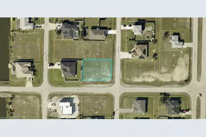 1112 NW 8th Pl, Cape Coral, FL 33993 - Photo 1