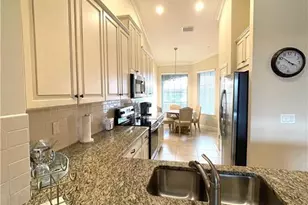 9426 Benevenuto Ct, Naples, FL 34119 - Photo 8