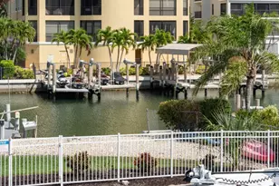 901 Huron Ct, Marco Island, FL 34145 - Photo 22