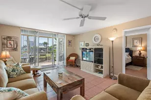 901 Huron Ct, Marco Island, FL 34145 - Photo 2