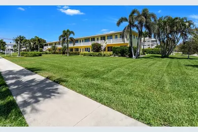473 12th Ave S #B8, Naples, FL 34102 - Photo 6