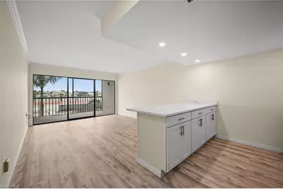 260 Southbay Dr #207, Naples, FL 34108 - Photo 6