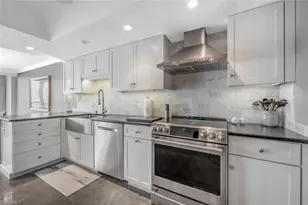 2381 Gulf Shore Blvd N, Naples, FL 34103 - Photo 18