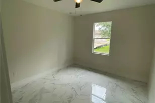 6124 Laurelwood Dr, Fort Myers, FL 33905 - Photo 12