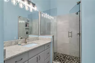 338 Newport Dr, Naples, FL 34114 - Photo 18