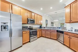 28047 Bridgetown Ct, Bonita Springs, FL 34135 - Photo 8