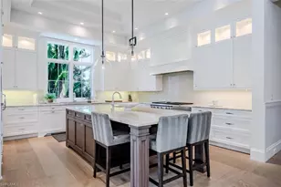 702 Bob White Ln, Naples, FL 34108 - Photo 12