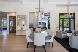 702 Bob White Ln, Naples, FL 34108 - Photo 10