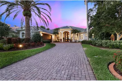 1819 Harbour Cir, Cape Coral, FL 33914 - Photo 2