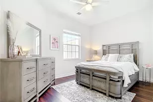 4752 Stratford Ct, Naples, FL 34105 - Photo 18