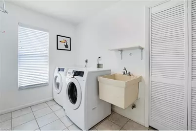 1709 SE 44th St, Cape Coral, FL 33904 - Photo 22