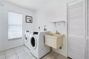 1709 SE 44th St, Cape Coral, FL 33904 - Photo 22