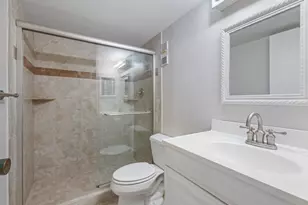 645 Seaview Ct, Marco Island, FL 34145 - Photo 10