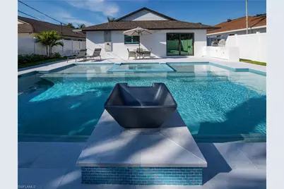 668 104th Ave N, Naples, FL 34108 - Photo 2