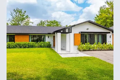 5237 Cherry Wood Dr, Naples, FL 34119 - Photo 2