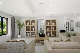 5237 Cherry Wood Dr, Naples, FL 34119 - Photo 8