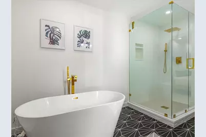 5237 Cherry Wood Dr, Naples, FL 34119 - Photo 22