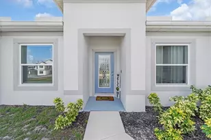 1025 NW 7th Pl, Cape Coral, FL 33993 - Photo 4