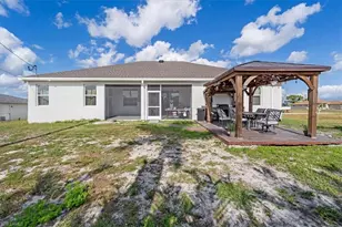 1025 NW 7th Pl, Cape Coral, FL 33993 - Photo 44