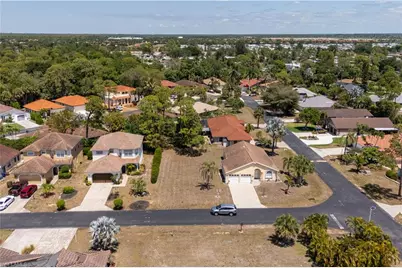 11264 Coimbra Ln, Bonita Springs, FL 34135 - Photo 4