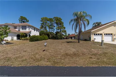 11264 Coimbra Ln, Bonita Springs, FL 34135 - Photo 12