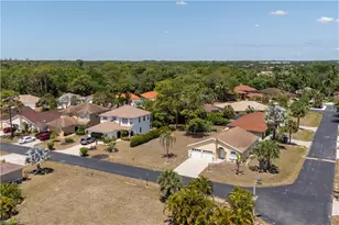 11264 Coimbra Ln, Bonita Springs, FL 34135 - Photo 10