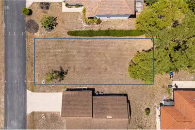 11264 Coimbra Ln, Bonita Springs, FL 34135 - Photo 2