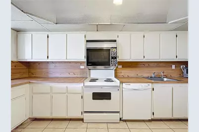 20225 NE 34th Ct, Miami, FL 33180 - Photo 18