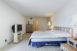 20225 NE 34th Ct, Miami, FL 33180 - Photo 42