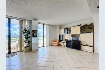 20225 NE 34th Ct, Miami, FL 33180 - Photo 32