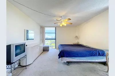 20225 NE 34th Ct, Miami, FL 33180 - Photo 36