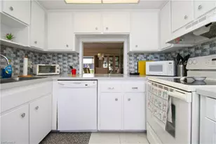 239 Palm Dr, Naples, FL 34112 - Photo 6