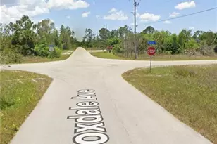 901 Foxdale Ave, Lehigh Acres, FL 33974 - Photo 8