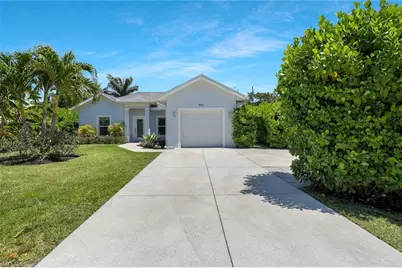 3892 14th St N, Naples, FL 34103 - Photo 18