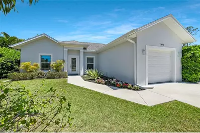 3892 14th St N, Naples, FL 34103 - Photo 1