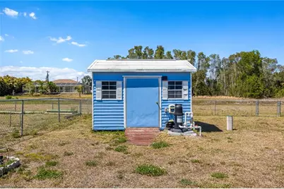 217 Manatee St, Fort Myers, FL 33913 - Photo 32