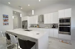 121 NW 10th Ave, Cape Coral, FL 33993 - Photo 12