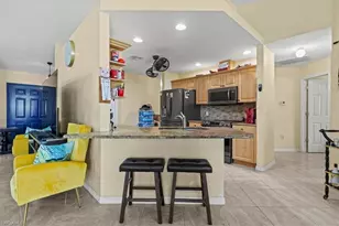 605 SE 22nd St, Cape Coral, FL 33990 - Photo 10