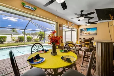 605 SE 22nd St, Cape Coral, FL 33990 - Photo 32