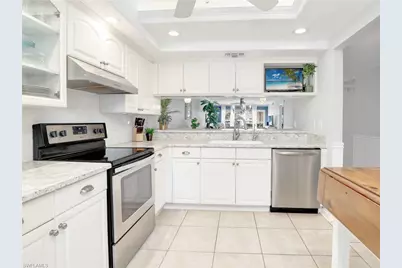 4230 Jack Frost Ct #7, Naples, FL 34112 - Photo 4