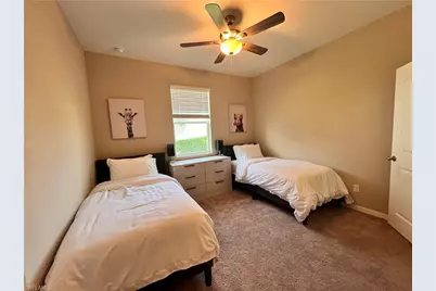 212 SW 21st St, Cape Coral, FL 33991 - Photo 18